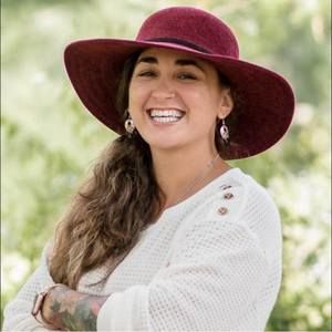 Meet your Posher, Christina